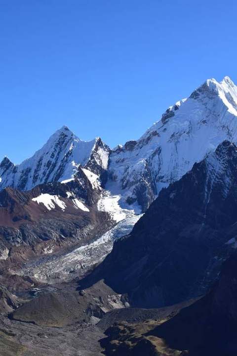 Snow peaks and glacier